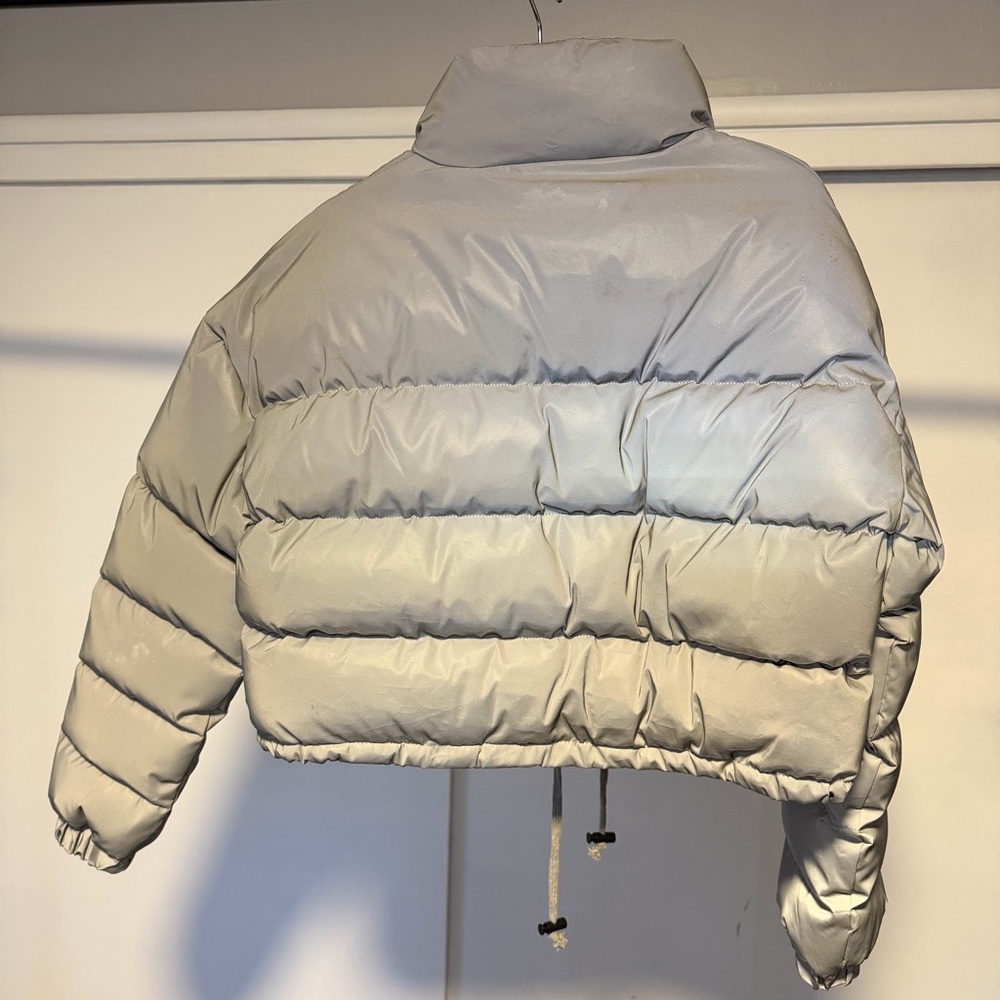 PrettyLittleThing Metallic Gray Puffer Jacket - Picture 5 of 5